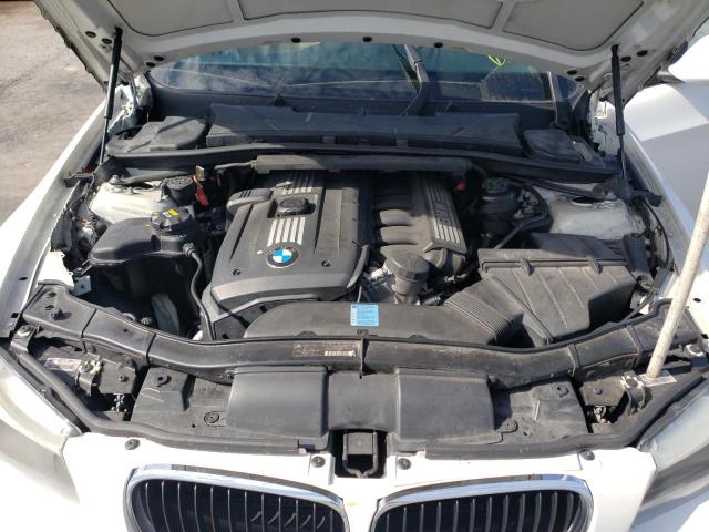 Photo 10 VIN: WBAPH7G51BNM58277 - BMW 3 SERIES 