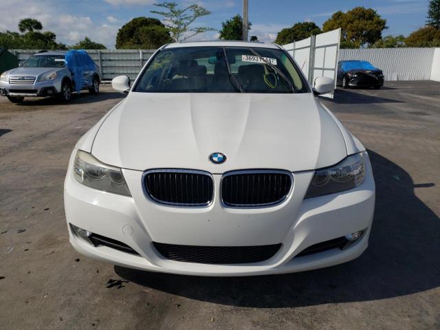 Photo 4 VIN: WBAPH7G51BNM58277 - BMW 3 SERIES 