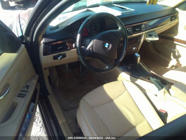 Photo 4 VIN: WBAPH7G51BNN05503 - BMW 3 SERIES 