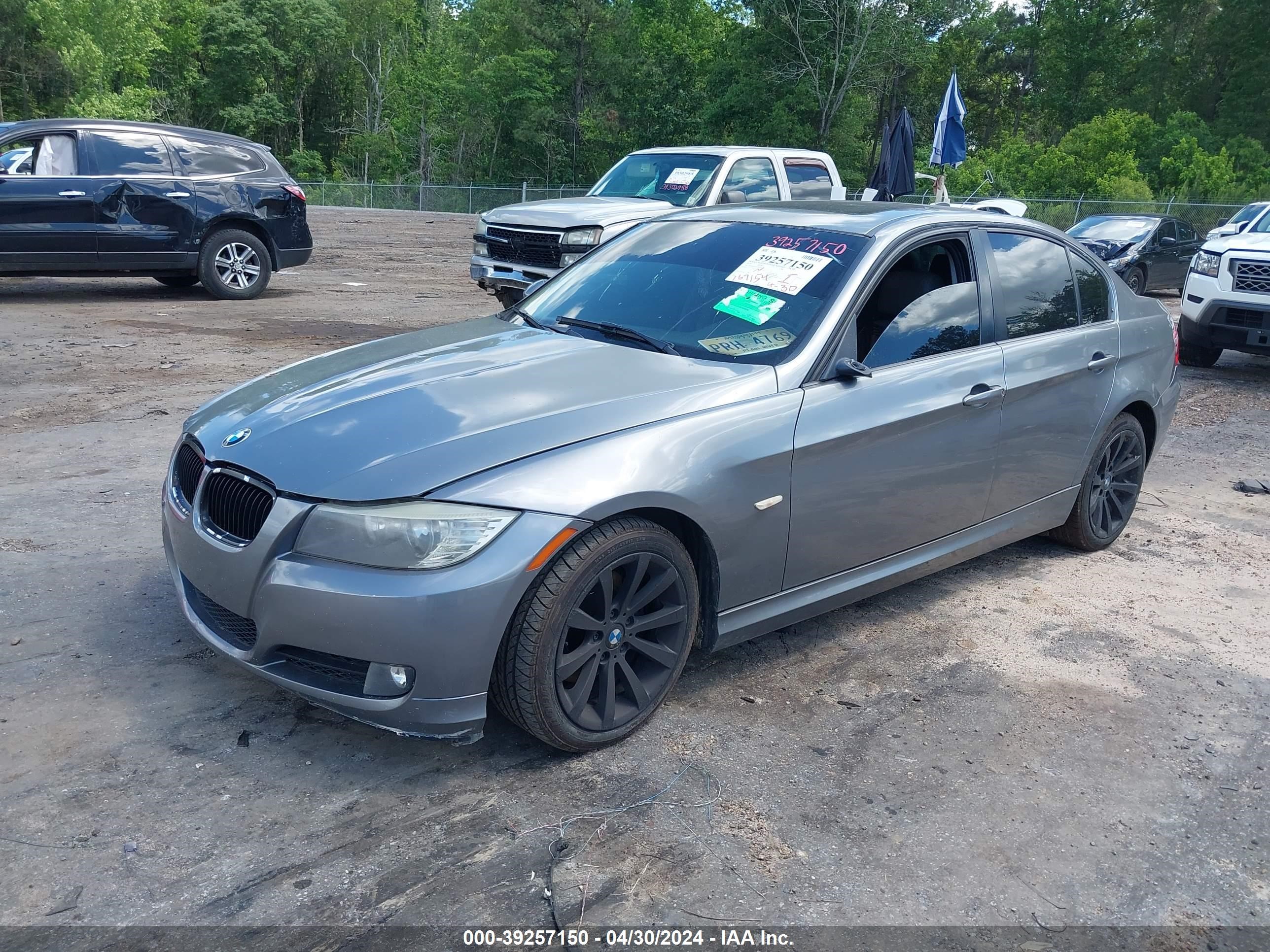 Photo 1 VIN: WBAPH7G51BNN07039 - BMW 3ER 