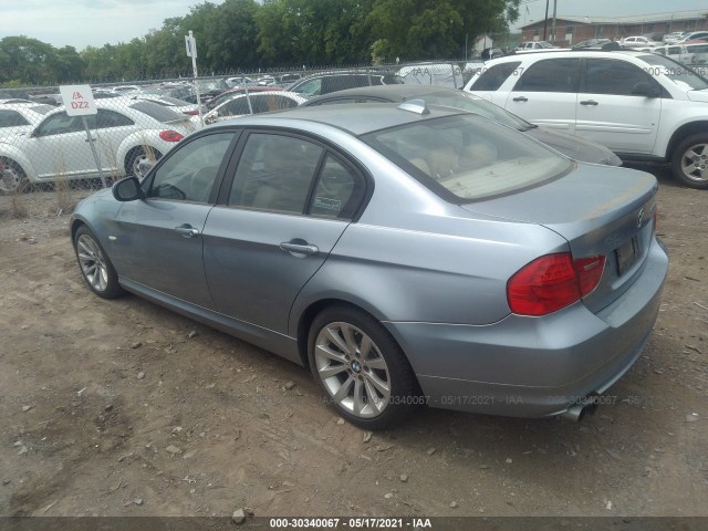 Photo 2 VIN: WBAPH7G52BNM58868 - BMW 3 