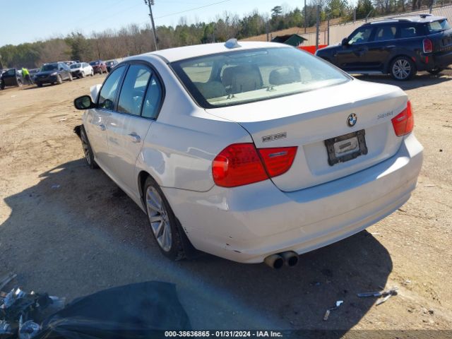 Photo 2 VIN: WBAPH7G52BNN02819 - BMW 328I 