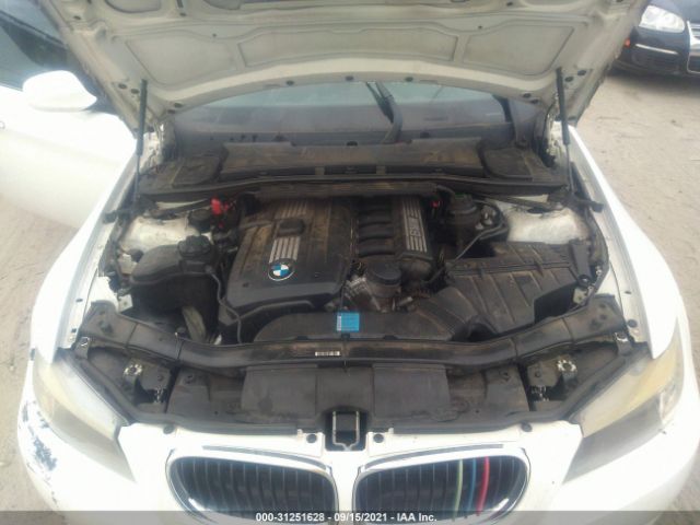 Photo 9 VIN: WBAPH7G52BNN02822 - BMW 3 