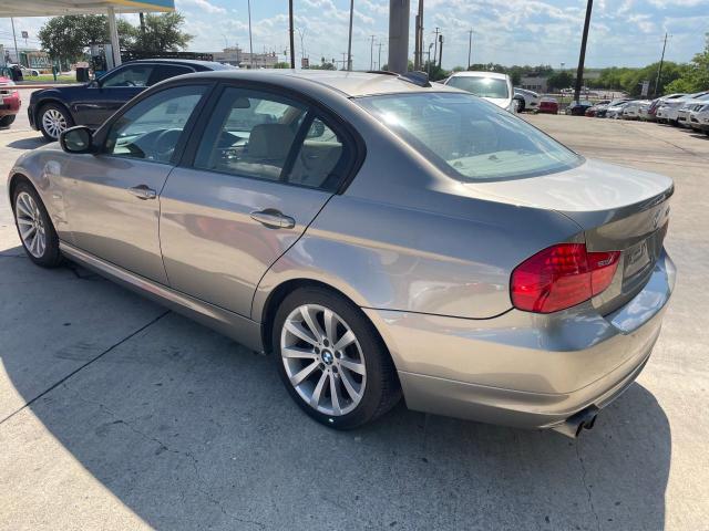 Photo 2 VIN: WBAPH7G52BNN03890 - BMW 3ER 