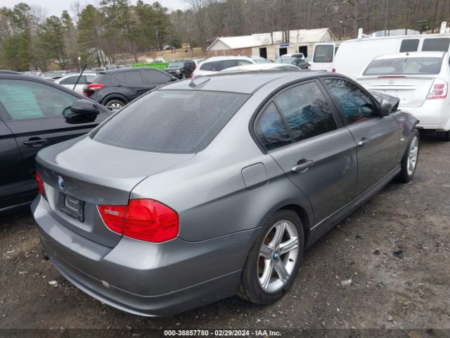 Photo 3 VIN: WBAPH7G53ANM48784 - BMW 328I 