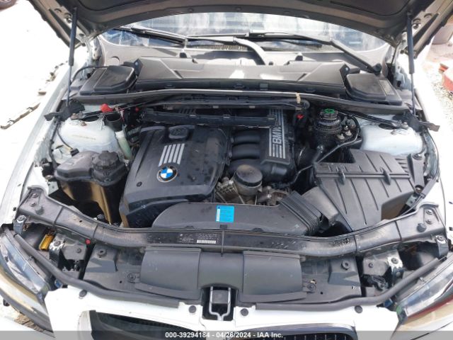 Photo 9 VIN: WBAPH7G53ANM49790 - BMW 328I 