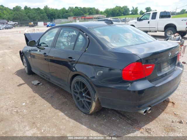 Photo 2 VIN: WBAPH7G53ANM51118 - BMW 328I 