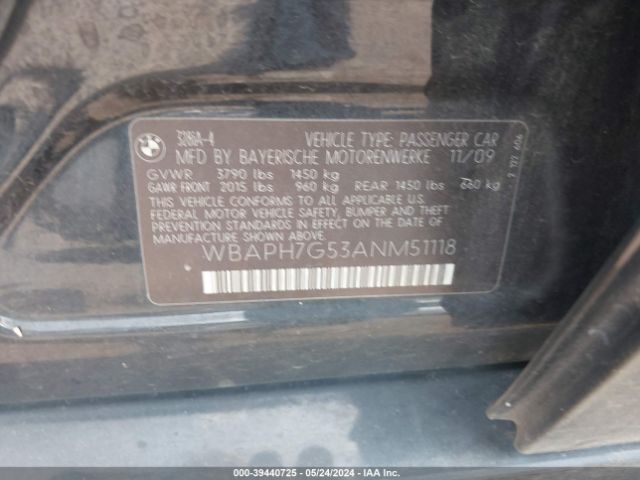 Photo 8 VIN: WBAPH7G53ANM51118 - BMW 328I 