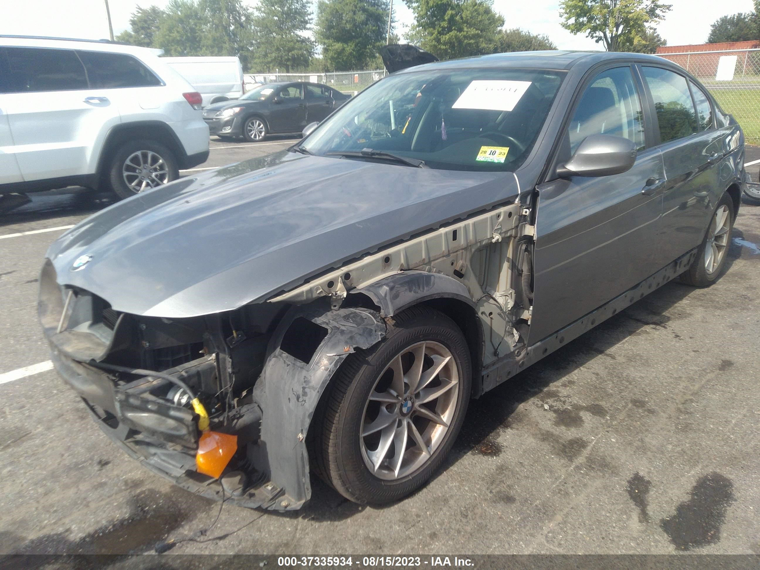 Photo 1 VIN: WBAPH7G53ANM53404 - BMW 3ER 