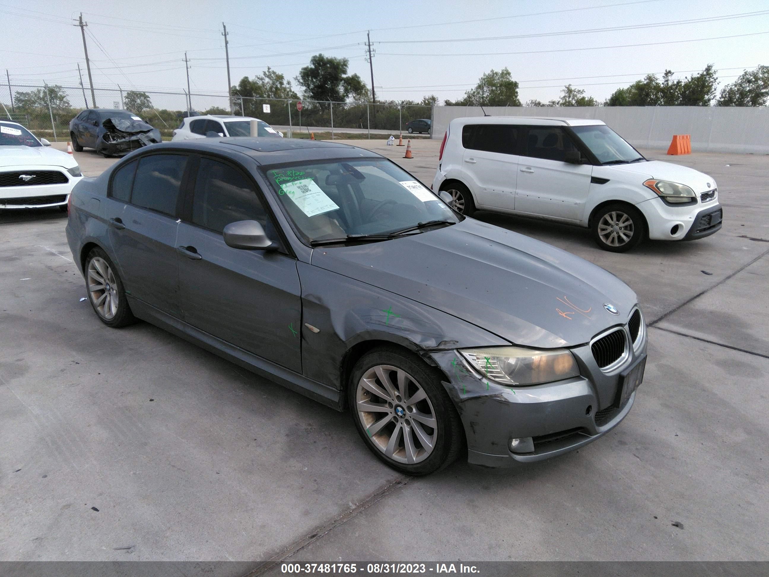 Photo 5 VIN: WBAPH7G53BNM54747 - BMW 3ER 