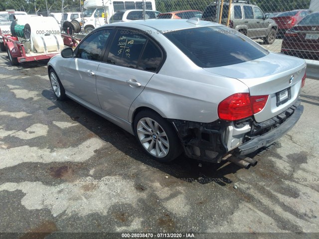 Photo 2 VIN: WBAPH7G53BNM57633 - BMW 3 