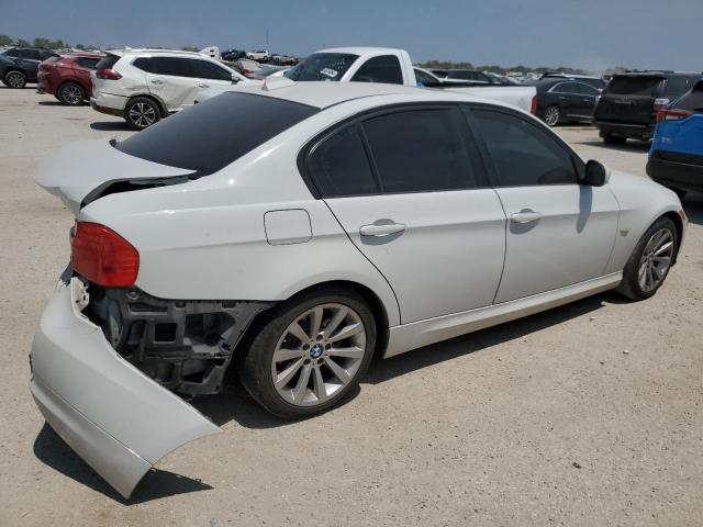 Photo 2 VIN: WBAPH7G53BNM59589 - BMW 328 I 