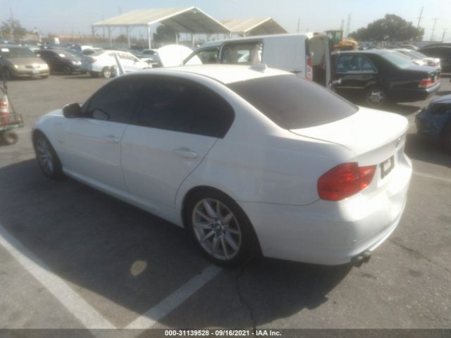 Photo 2 VIN: WBAPH7G53BNN02456 - BMW 3 