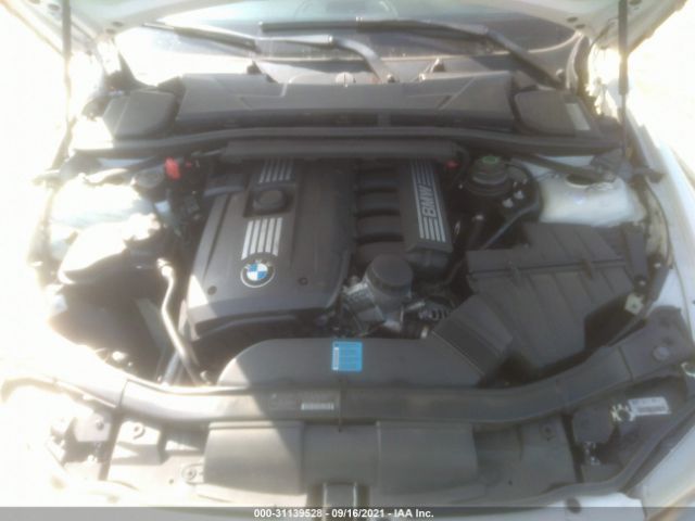 Photo 9 VIN: WBAPH7G53BNN02456 - BMW 3 