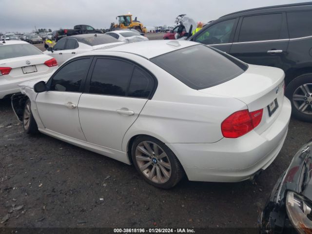 Photo 2 VIN: WBAPH7G53BNN07303 - BMW 328I 