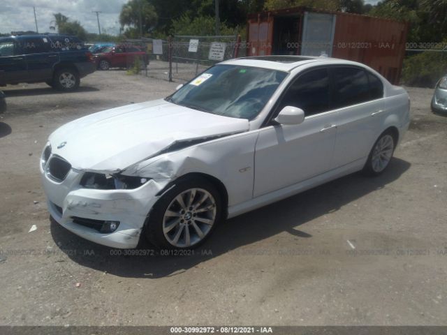 Photo 1 VIN: WBAPH7G54BNN07634 - BMW 3 