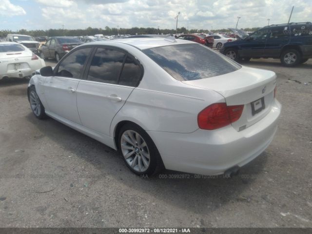 Photo 2 VIN: WBAPH7G54BNN07634 - BMW 3 