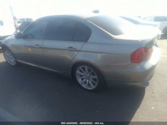 Photo 2 VIN: WBAPH7G55ANM54330 - BMW 3 SERIES 