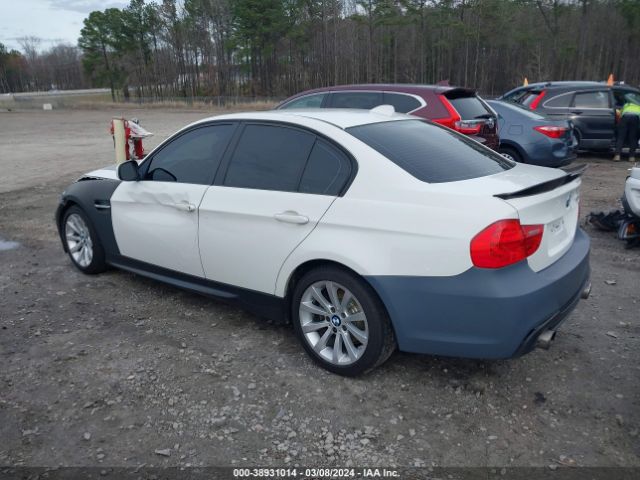 Photo 2 VIN: WBAPH7G55BNM57780 - BMW 328I 