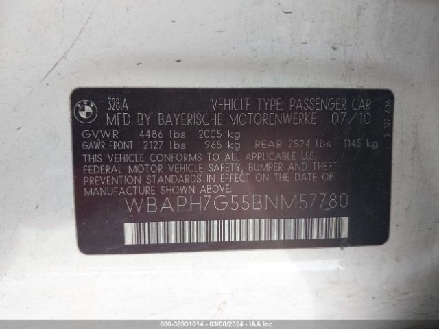 Photo 8 VIN: WBAPH7G55BNM57780 - BMW 328I 