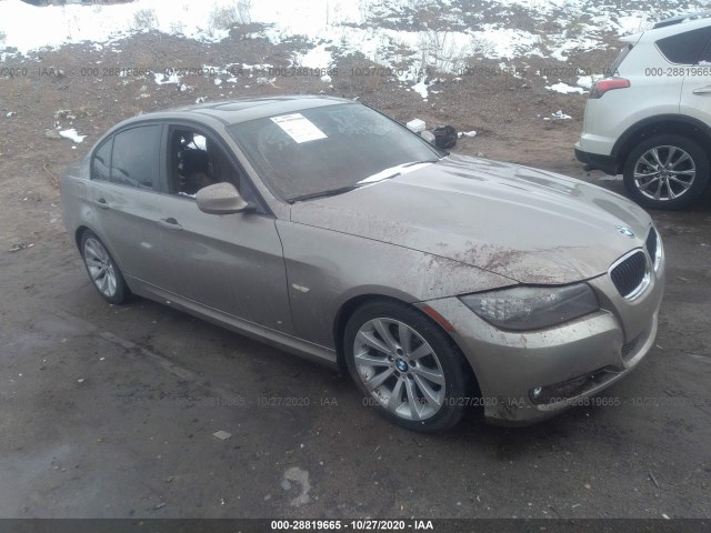 Photo 0 VIN: WBAPH7G55BNN04645 - BMW 3 