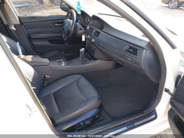 Photo 4 VIN: WBAPH7G55BNN05102 - BMW 328I 