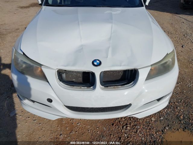 Photo 5 VIN: WBAPH7G55BNN05102 - BMW 328I 