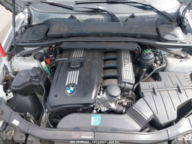 Photo 9 VIN: WBAPH7G56BNM57531 - BMW 328I 