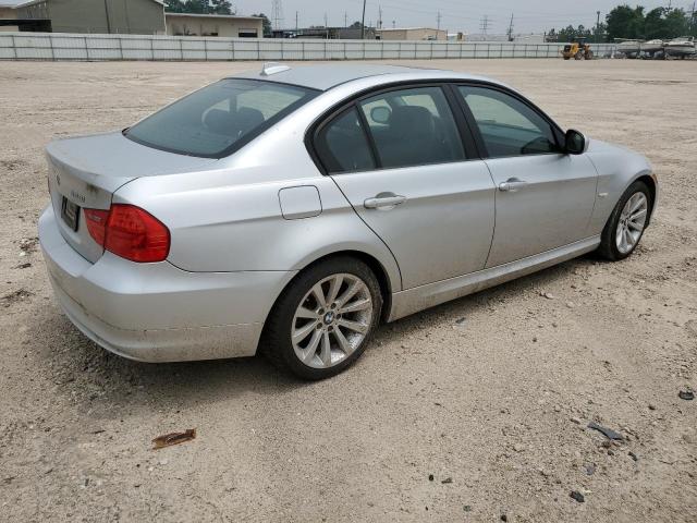 Photo 2 VIN: WBAPH7G56BNN05237 - BMW 3 SERIES 