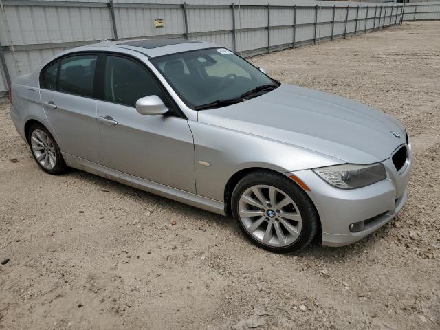 Photo 3 VIN: WBAPH7G56BNN05237 - BMW 3 SERIES 