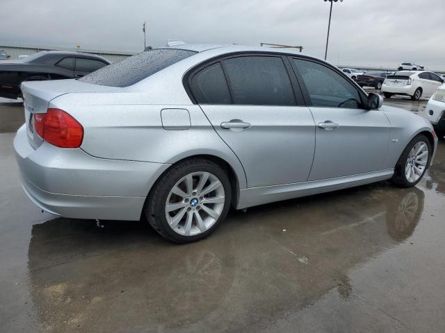 Photo 2 VIN: WBAPH7G56BNN05481 - BMW 3 SERIES 