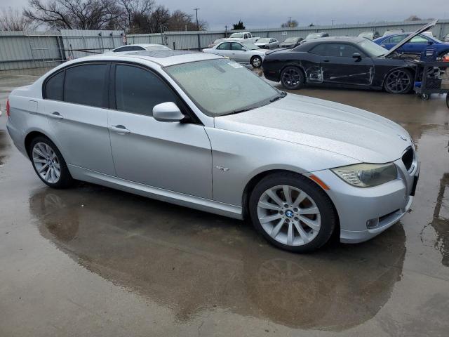 Photo 3 VIN: WBAPH7G56BNN05481 - BMW 3 SERIES 