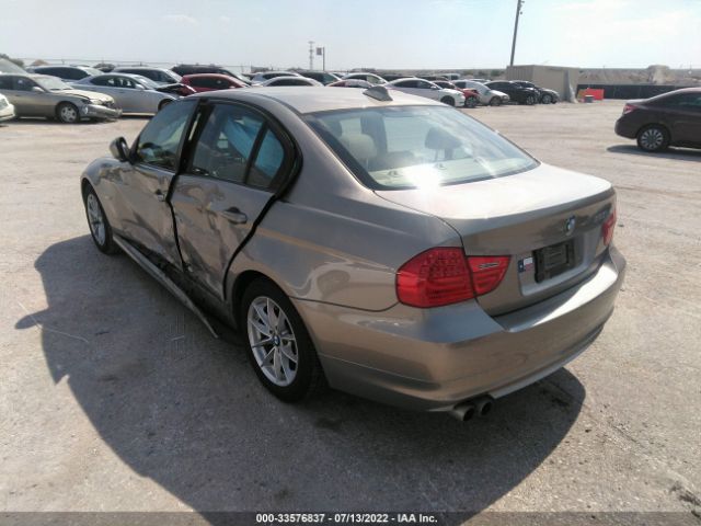 Photo 2 VIN: WBAPH7G58ANM51373 - BMW 3 SERIES 