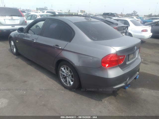 Photo 2 VIN: WBAPH7G58ANM52345 - BMW 3 SERIES 