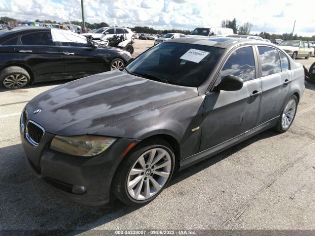 Photo 1 VIN: WBAPH7G58BNM54369 - BMW 3 SERIES 