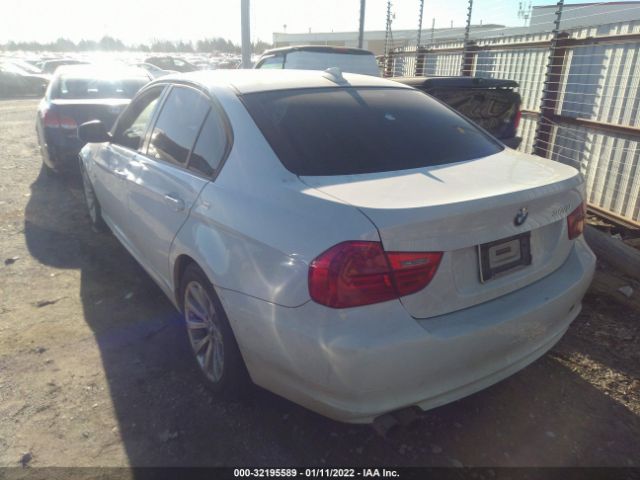 Photo 2 VIN: WBAPH7G58BNN02811 - BMW 3 