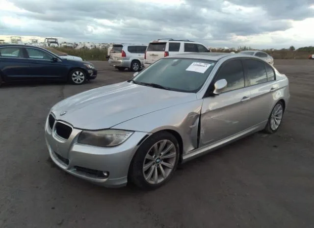 Photo 1 VIN: WBAPH7G59ANM47980 - BMW 3 SERIES 