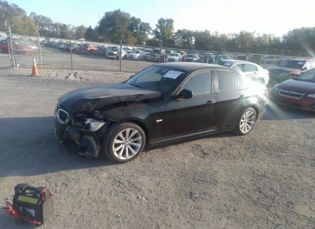 Photo 1 VIN: WBAPH7G59BNN07631 - BMW 3 SERIES 