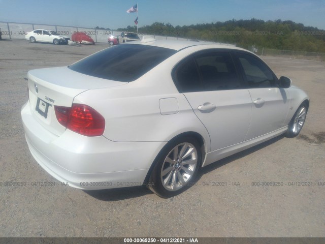 Photo 3 VIN: WBAPH7G5XBNM57015 - BMW 3 