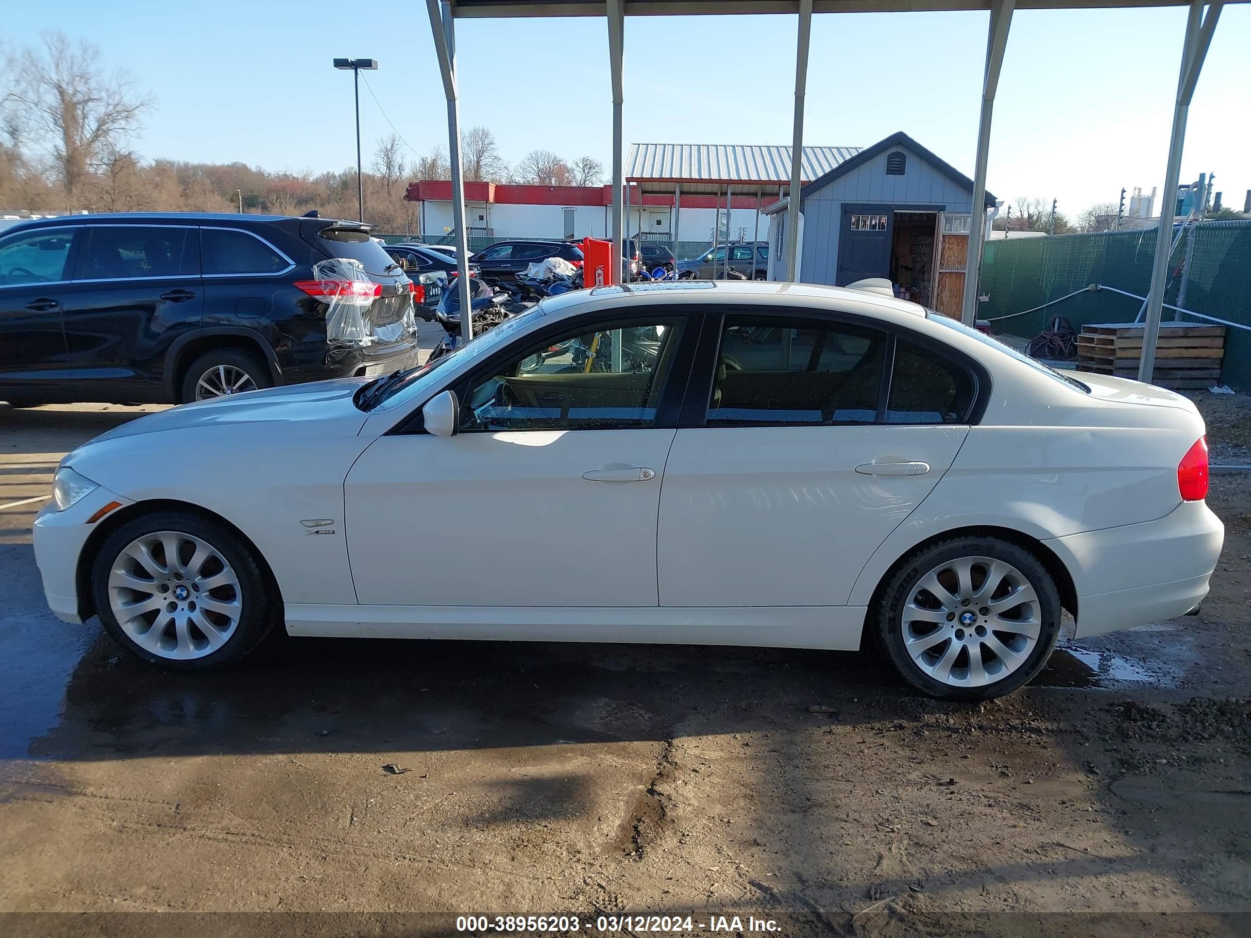 Photo 13 VIN: WBAPK53559A643140 - BMW 3ER 