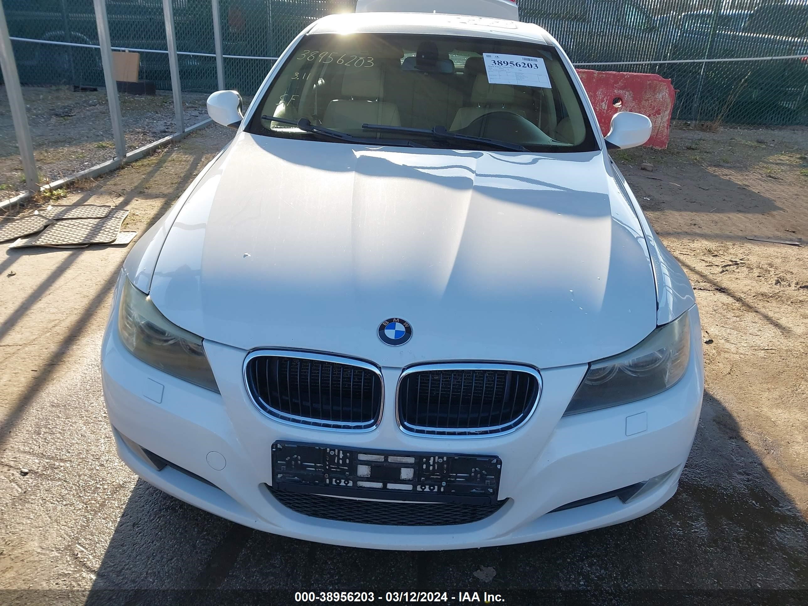 Photo 5 VIN: WBAPK53559A643140 - BMW 3ER 