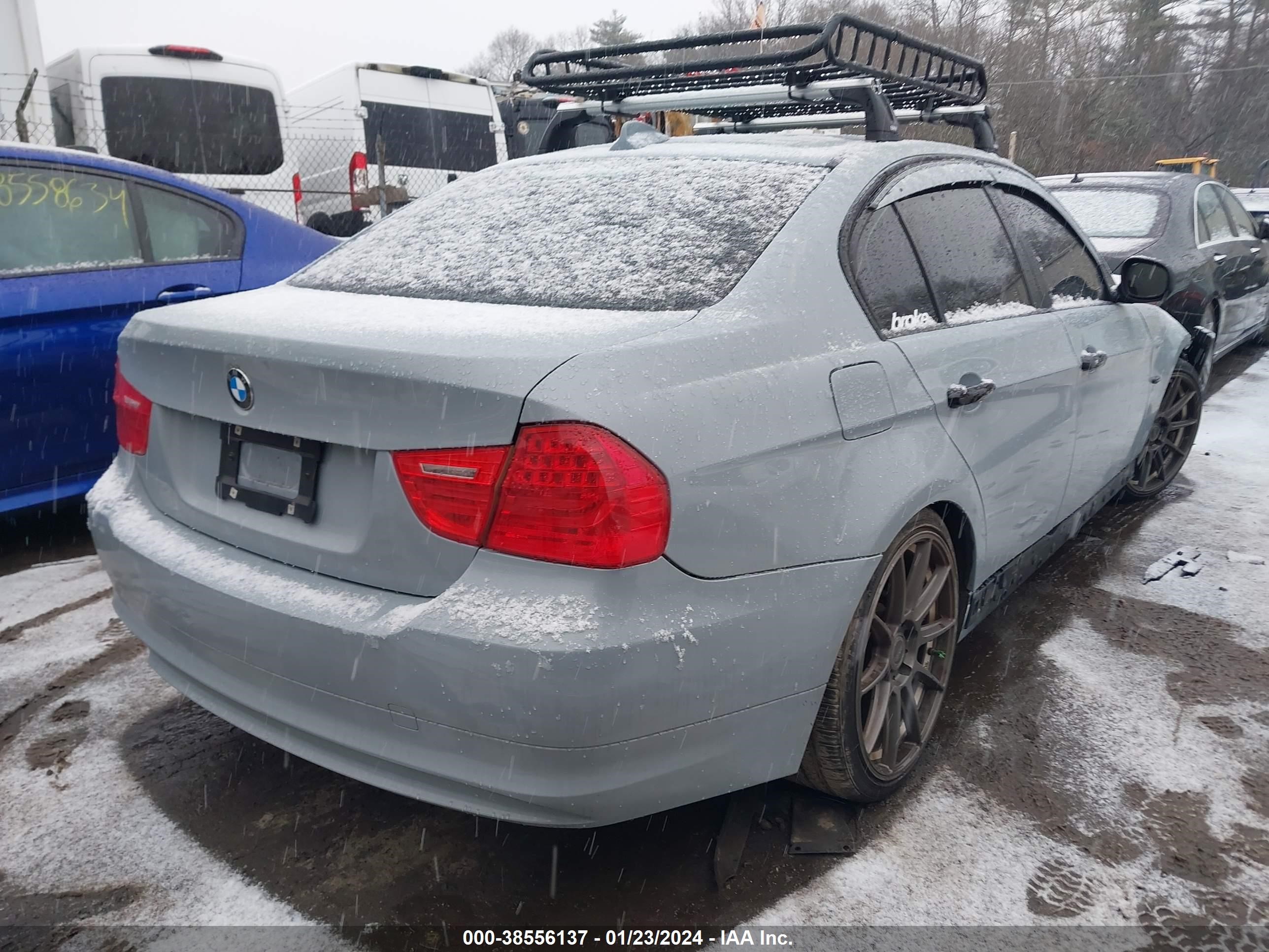 Photo 3 VIN: WBAPK53589A646114 - BMW 3ER 