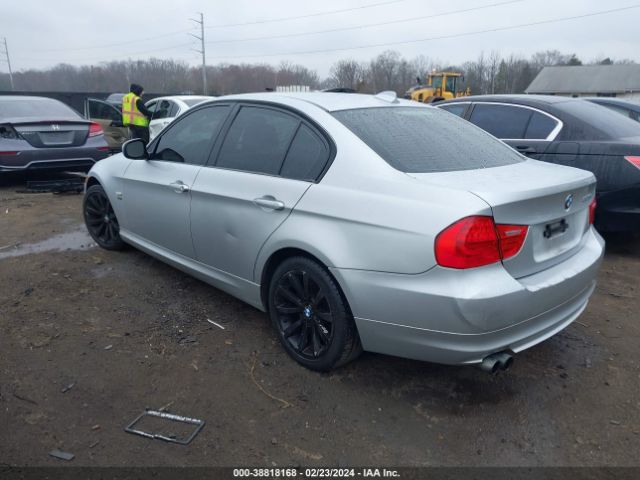 Photo 2 VIN: WBAPK5C50BA659283 - BMW 328I 