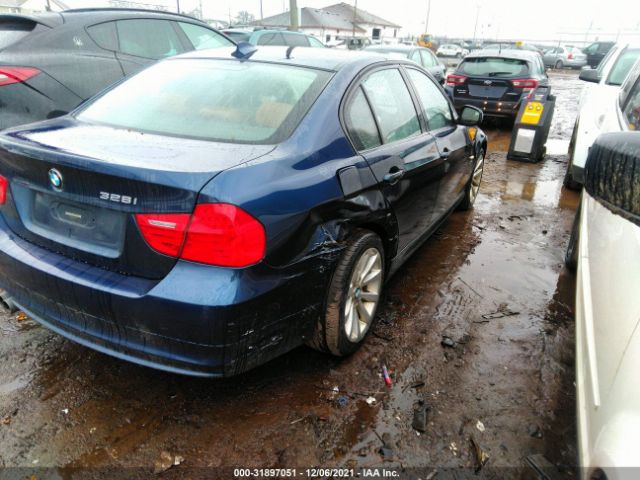 Photo 3 VIN: WBAPK5C50BA661552 - BMW 3 