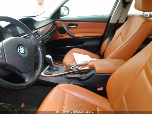 Photo 4 VIN: WBAPK5C50BA661552 - BMW 3 