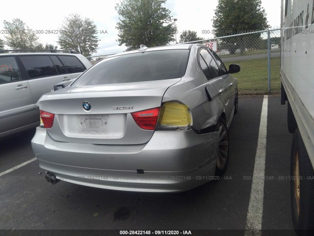 Photo 3 VIN: WBAPK5C50BA994673 - BMW 3 