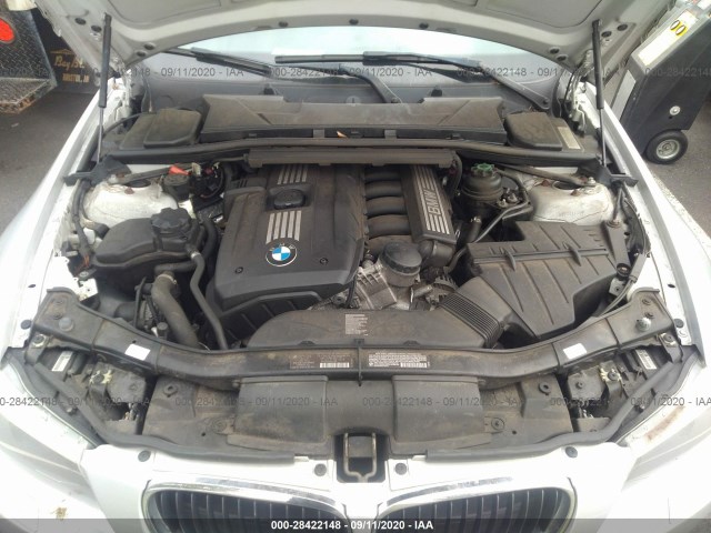 Photo 9 VIN: WBAPK5C50BA994673 - BMW 3 