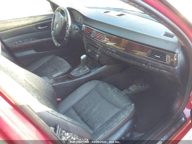 Photo 4 VIN: WBAPK5C50BF121718 - BMW 3 SERIES 