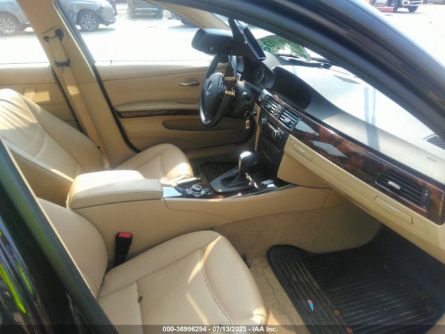 Photo 4 VIN: WBAPK5C51AA652972 - BMW 328I 