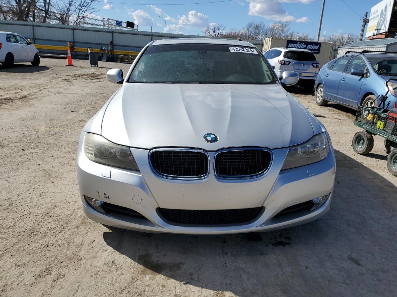 Photo 4 VIN: WBAPK5C51BA655839 - BMW 3ER 